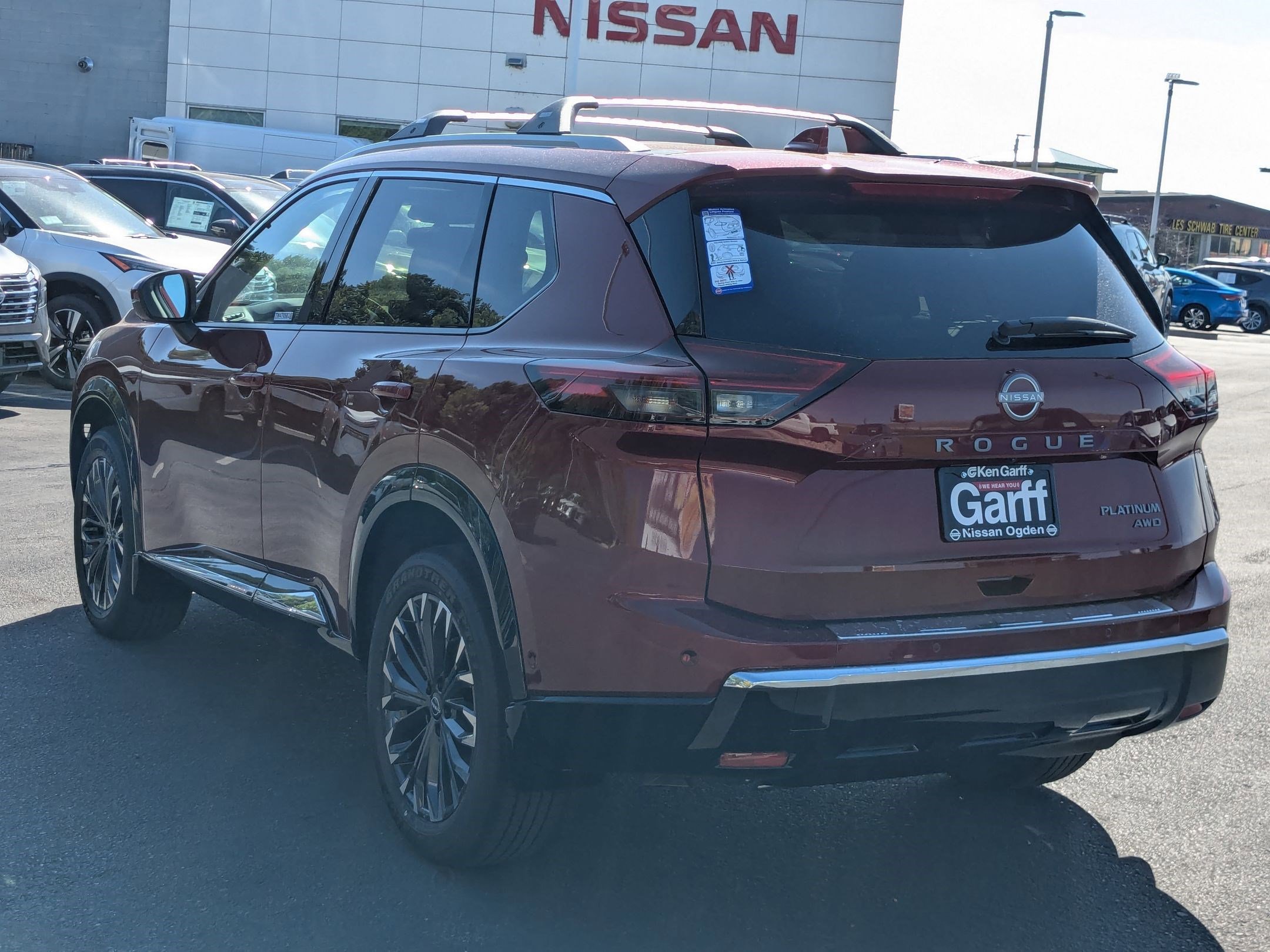 2026 Nissan Rogue Platinum photo 3