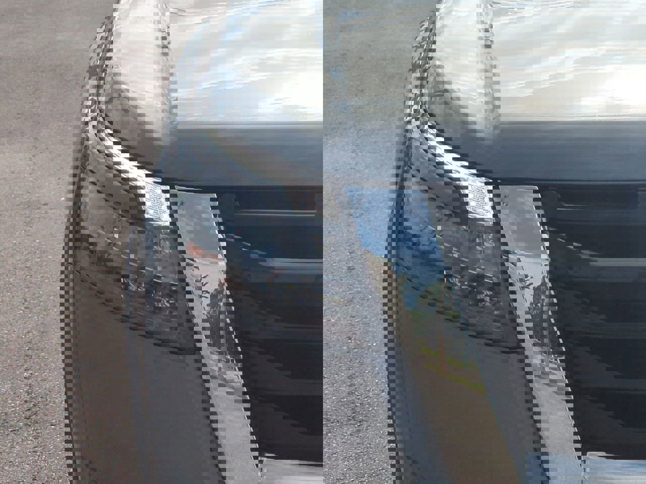 2025 Nissan Pathfinder SV photo 8