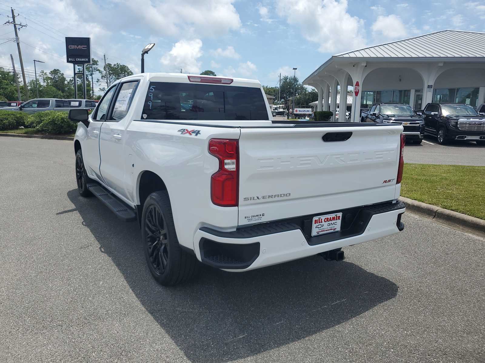 2025 Chevrolet Silverado 1500 RST photo 3