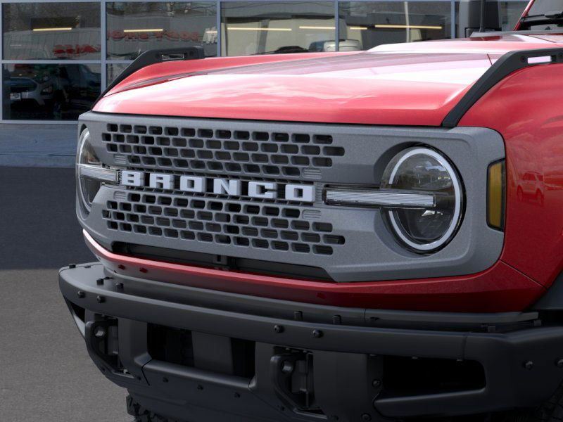 2025 Ford Bronco Badlands photo 17