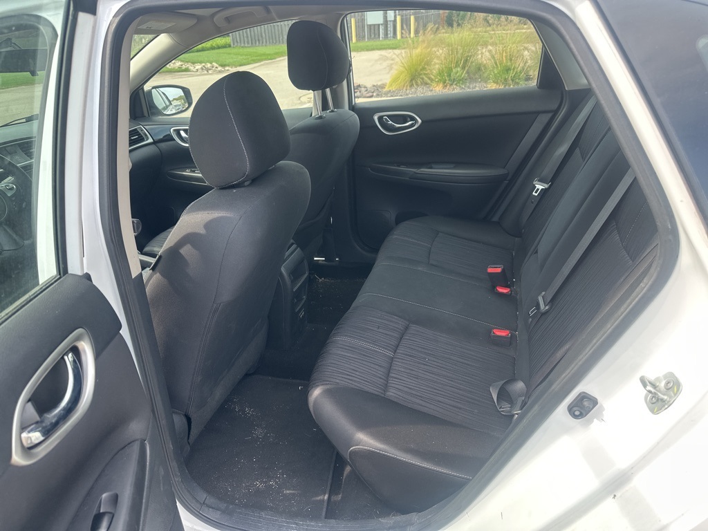 2018 Nissan Sentra SV photo 4