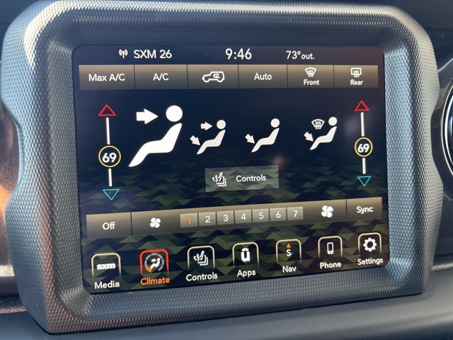 2022 Jeep Wrangler Unlimited Sahara Altitude photo 10