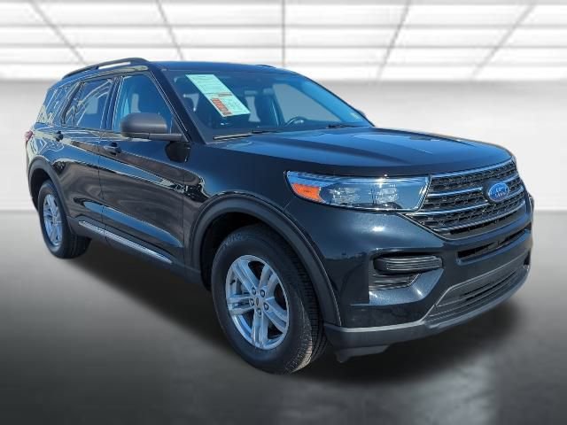 2022 Ford Explorer XLT's photo