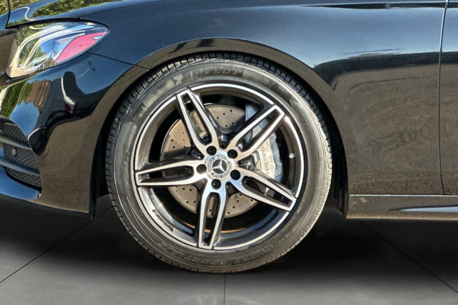 2020 Mercedes Benz E 350 Sedan photo 4