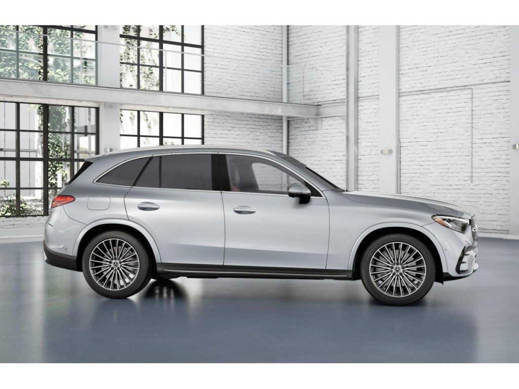 2026 Mercedes Benz GLC 300 photo 15