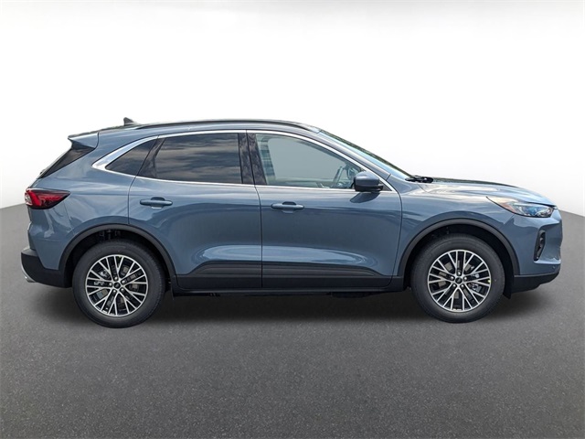 2025 Ford Escape Plug-In Hybrid photo 2
