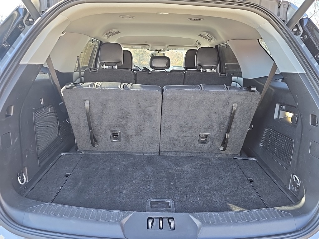 2023 Ford Explorer Limited photo 4