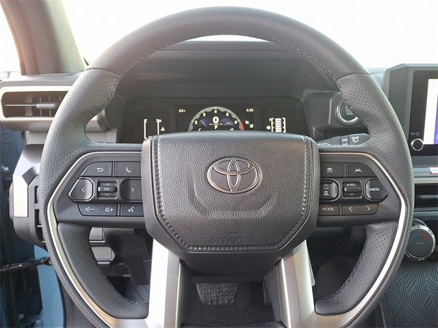 2025 Toyota 4Runner SR5 4WD photo 12