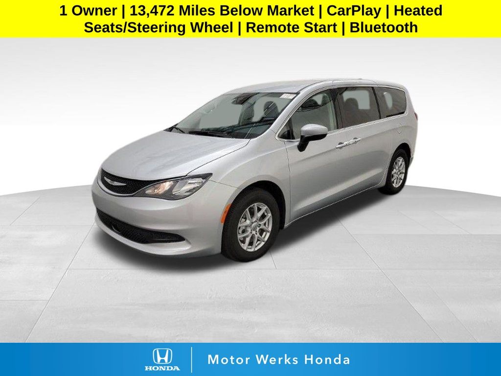 Pre-Owned 2023 Chrysler Voyager LX's photo