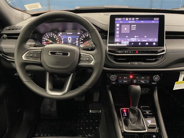 2026 Jeep Compass Latitude photo 4