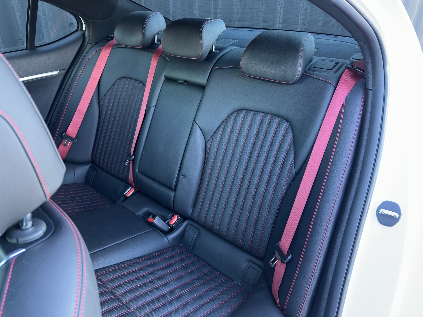 2023 Genesis G70 Sport Prestige 2.0T photo 8