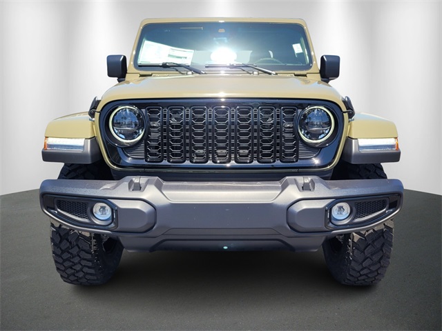 2025 Jeep Gladiator Willys photo 2