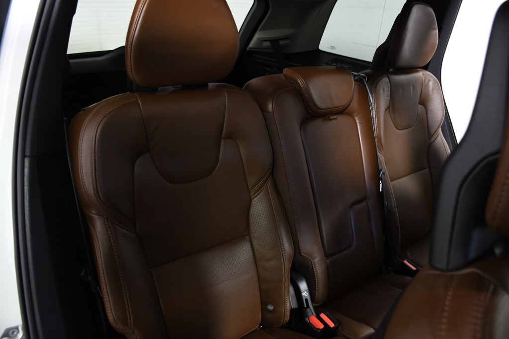 2020 Volvo XC90 T6 Inscription photo 18