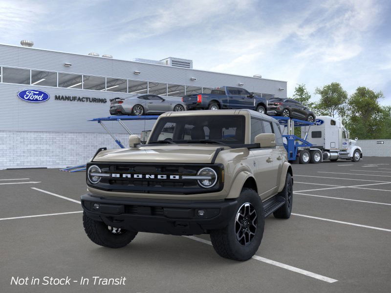 2025 Ford Bronco Outer Banks photo 2