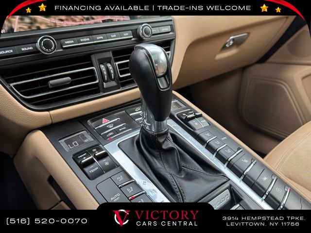 2019 Porsche Macan Base photo 27