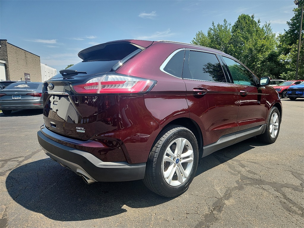 2020 Ford Edge SEL photo 6