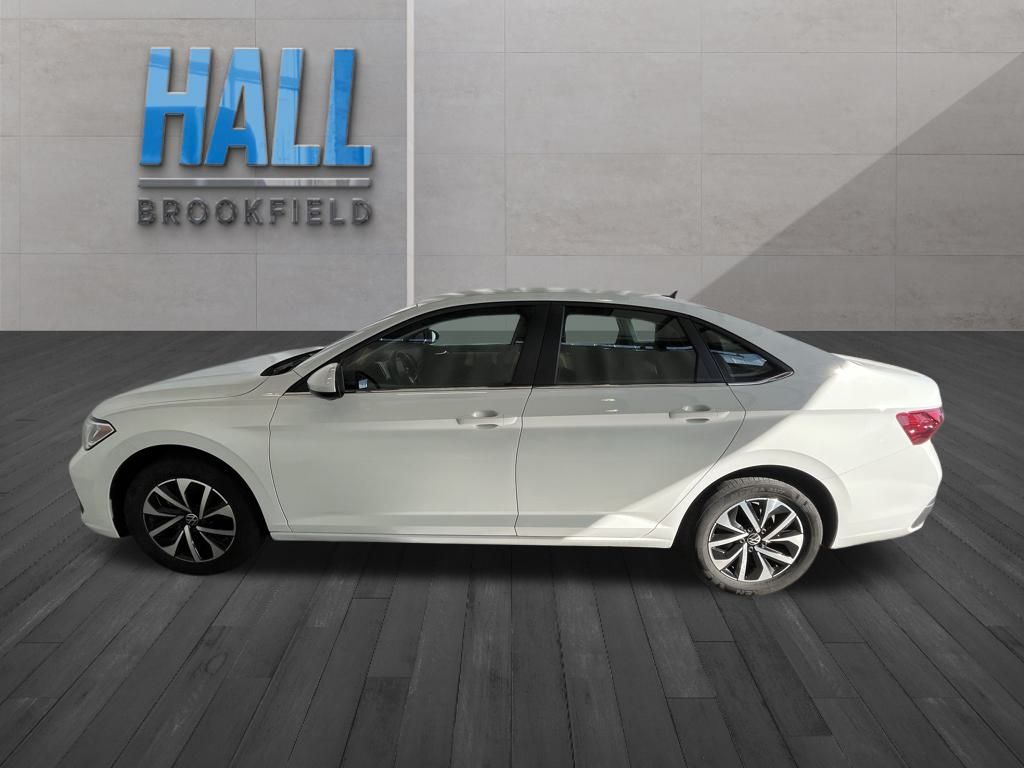 2022 Volkswagen Jetta 1.5T S photo 2