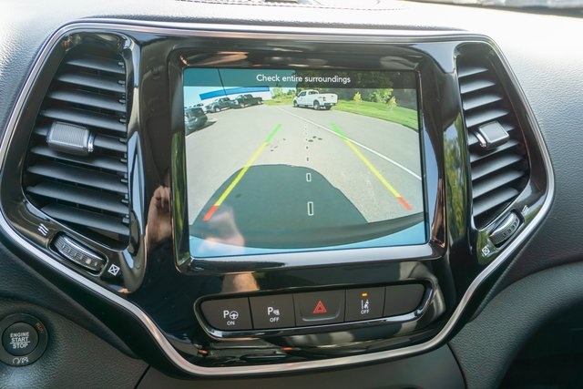 2022 Jeep Cherokee Limited photo 19
