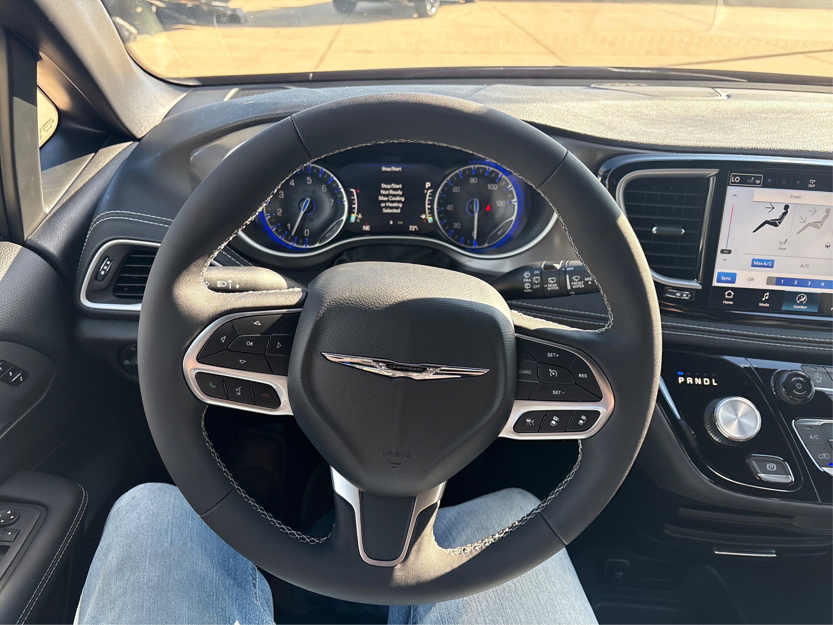 2026 Chrysler Pacifica photo 12