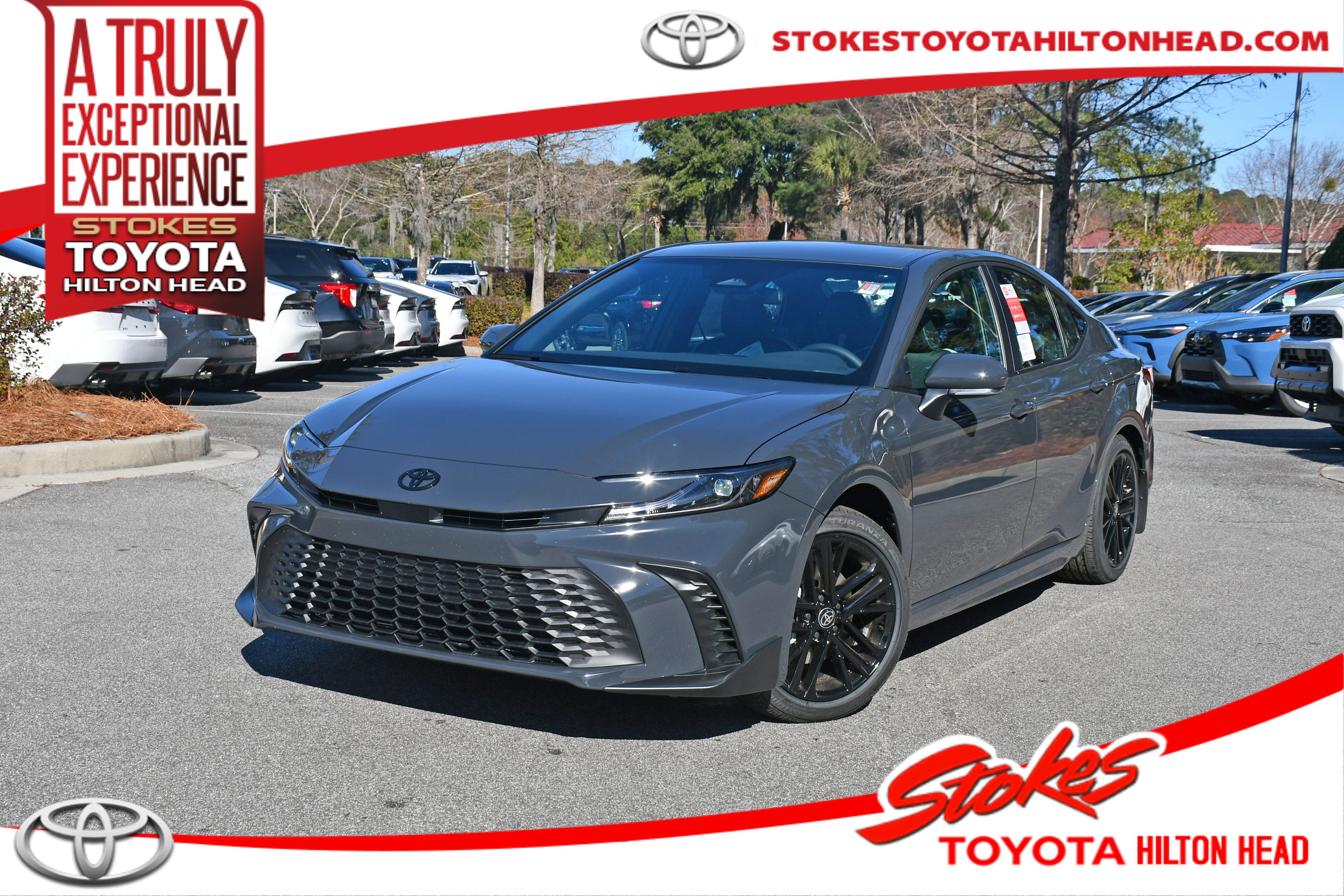 2026 Toyota Camry SE's photo