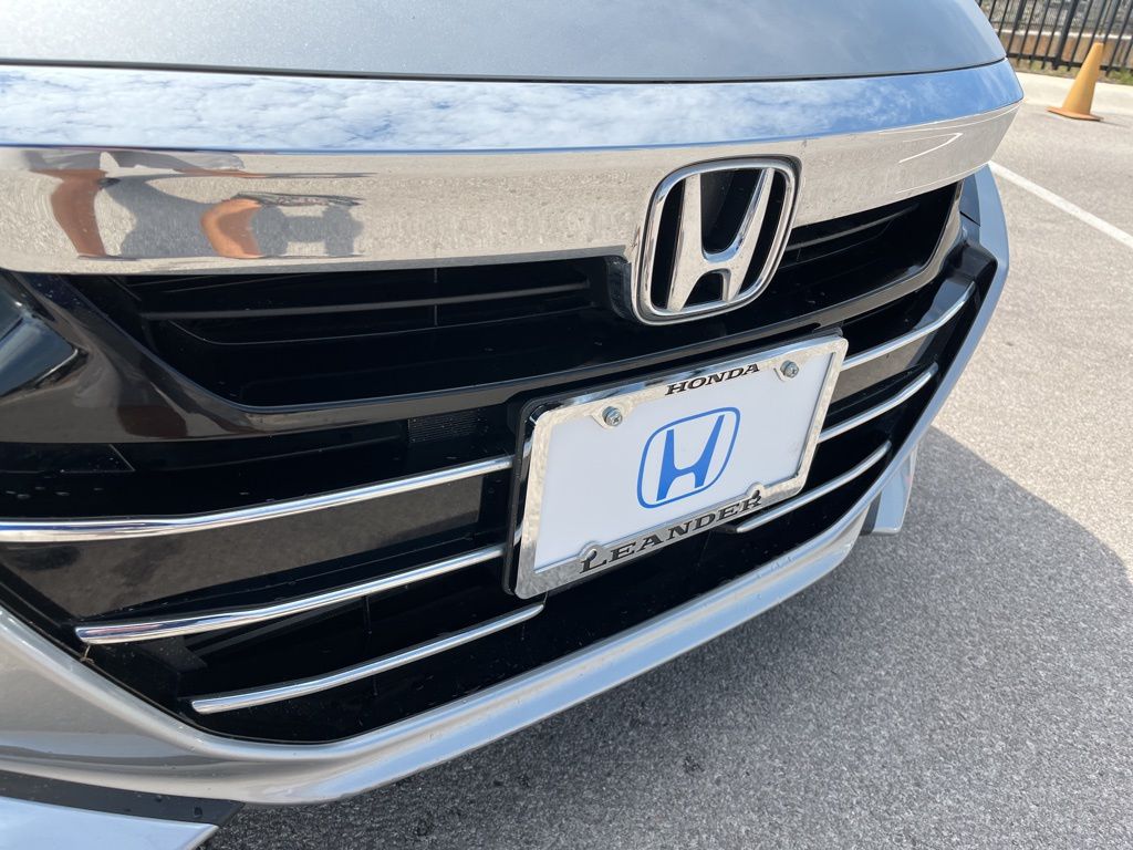 2022 Honda Accord LX photo 17