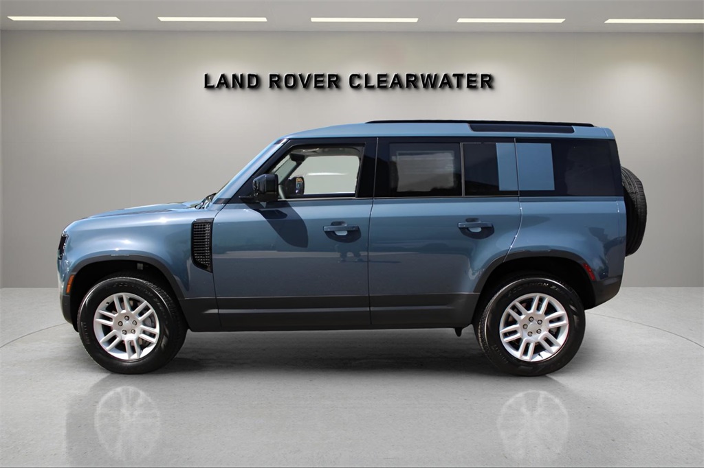 2025 Land Rover Defender 110 S photo 2