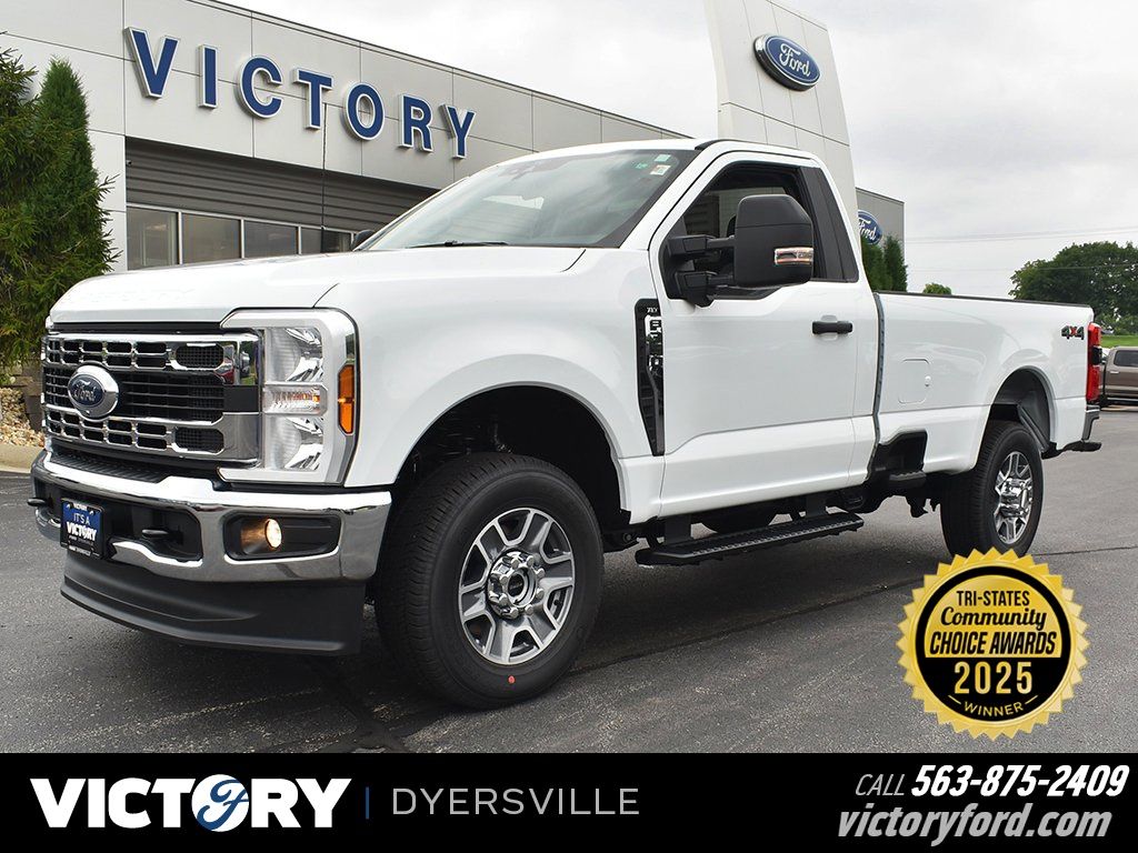 2025 Ford F-350 Super Duty XLT's photo