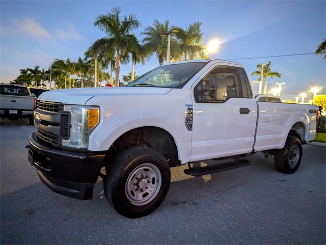 2017 Ford F-250 XL photo 4