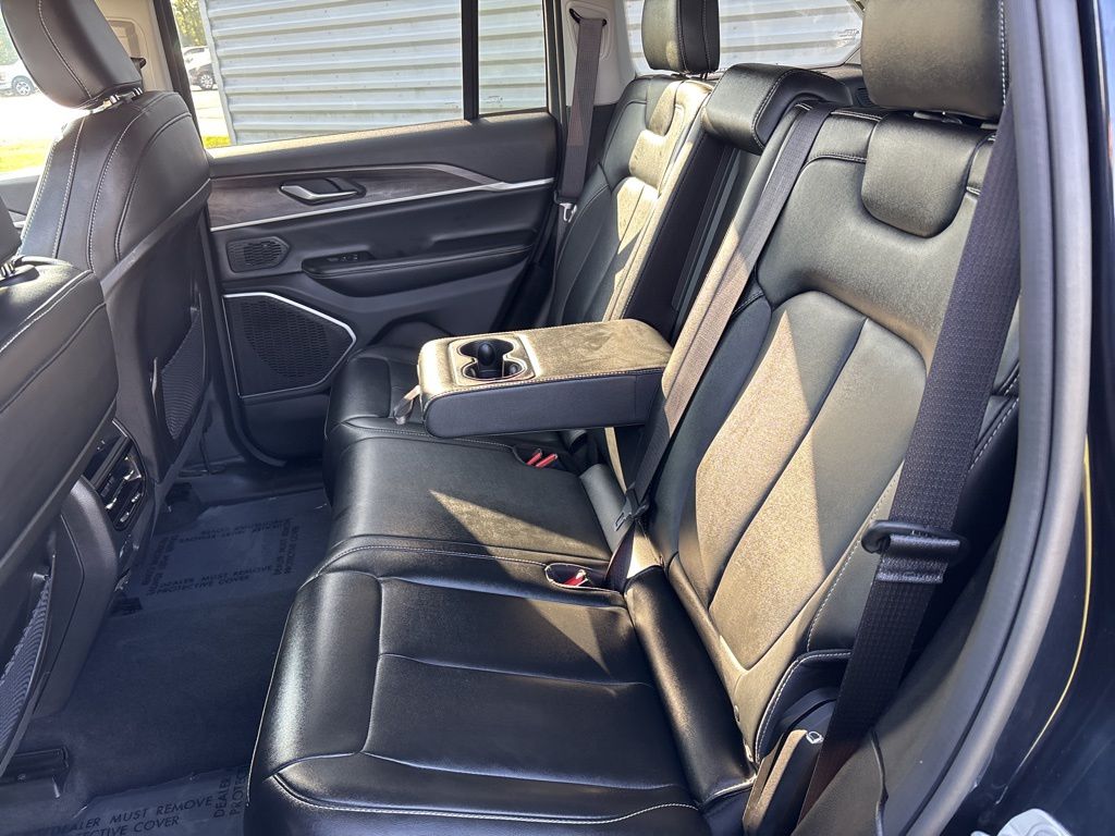 2024 Jeep Cherokee Limited 4xe photo 27