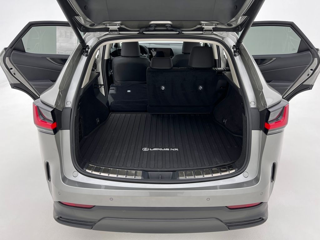 2025 Lexus NX 350 photo 26