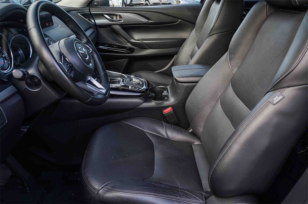 2023 Mazda CX-9 Touring photo 18