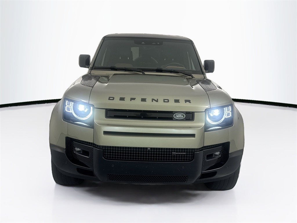 2023 Land Rover Defender 110 X-Dynamic SE photo 2