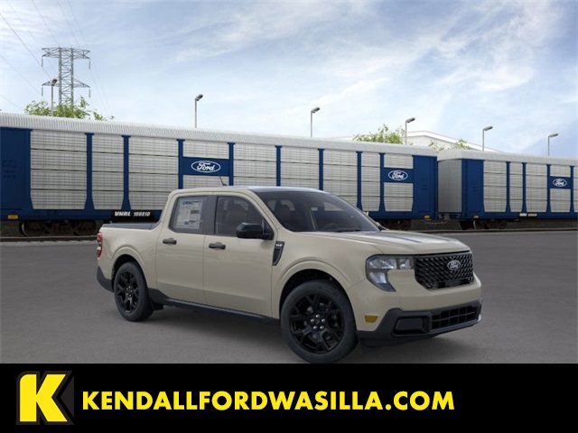 2025 Ford Maverick XLT photo 2