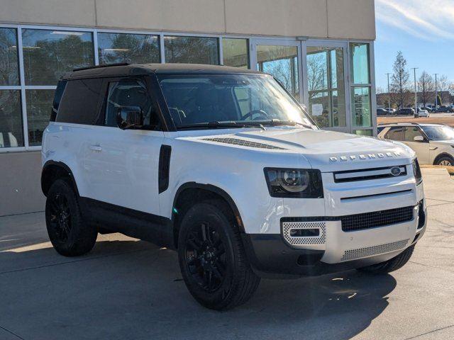 2025 Land Rover Defender 90 S photo 3