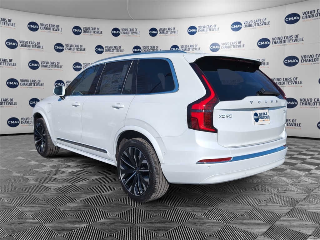 2025 Volvo XC90 Recharge T8 Plus photo 3