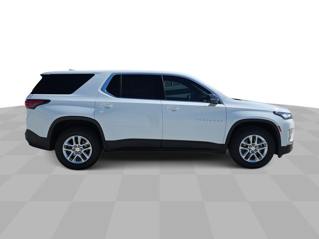 2022 Chevrolet Traverse LS photo 7