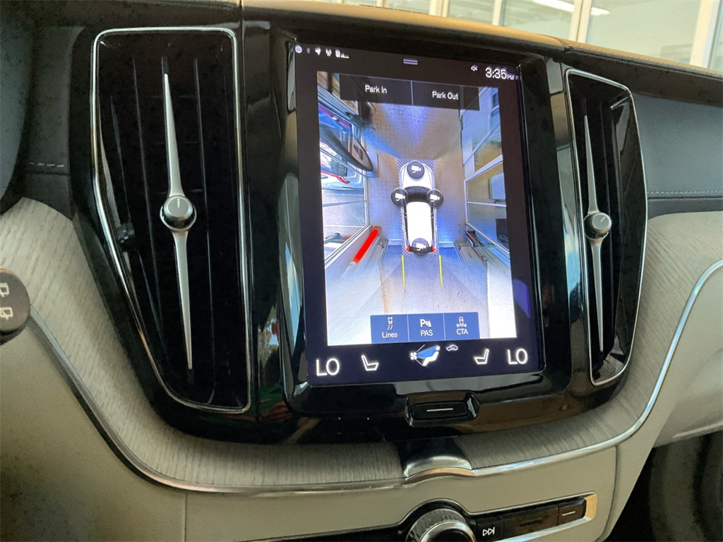 2021 Volvo XC60 T5 Inscription photo 21