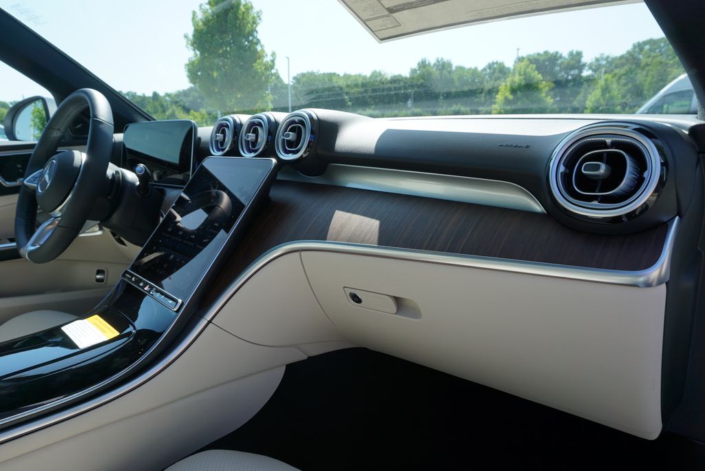 2025 Mercedes Benz C 300 photo 59