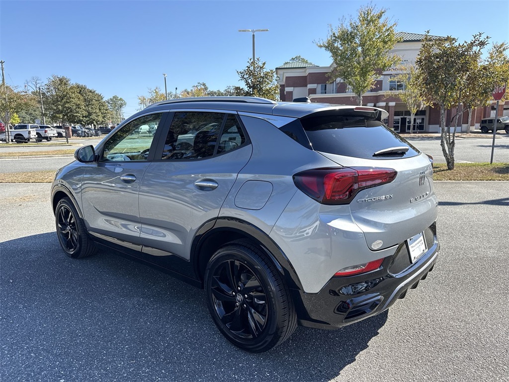 2024 Buick Encore GX Sport Touring photo 4