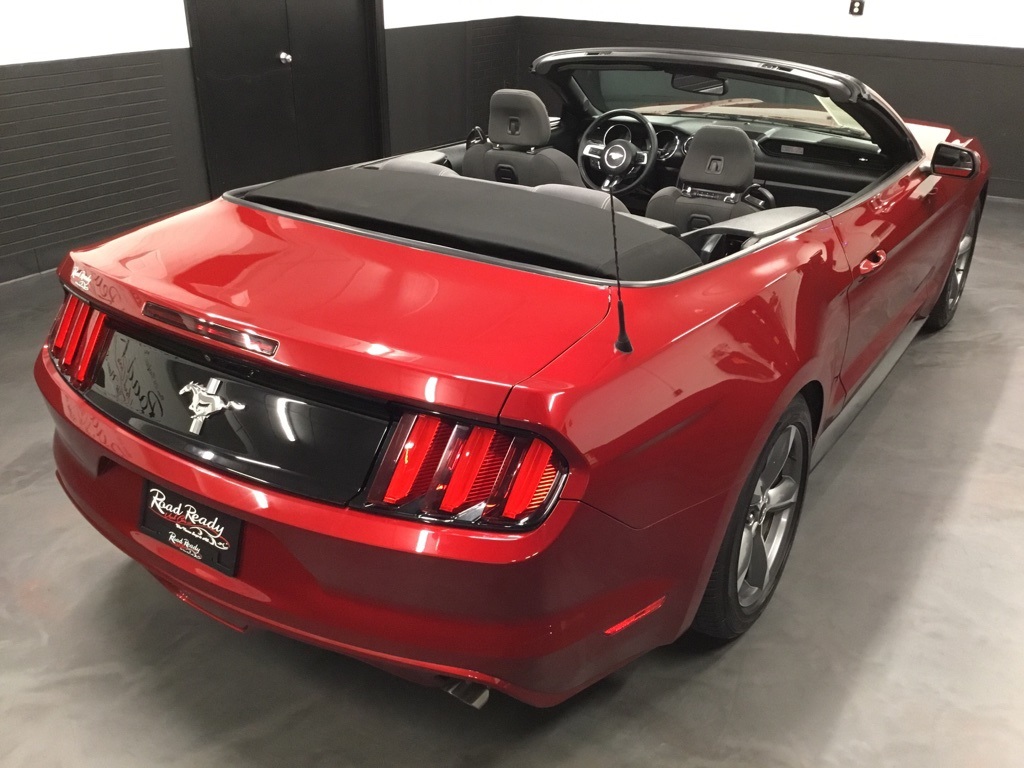 2016 Ford Mustang V6 Convertible photo 17