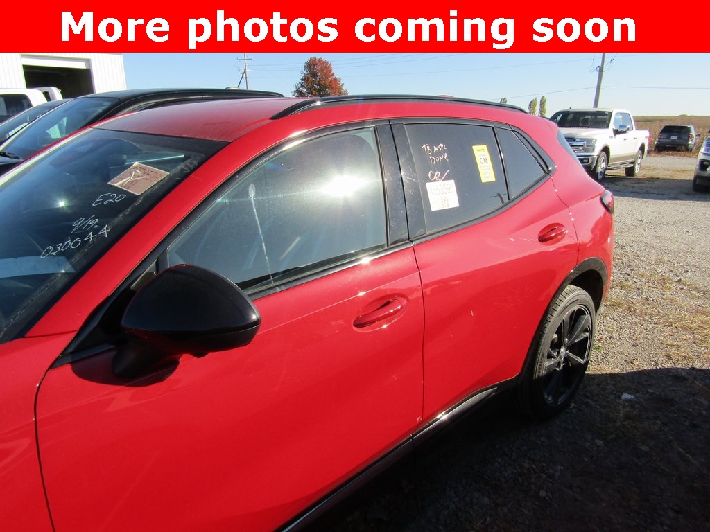 2025 Buick Envision Sport Touring photo 2