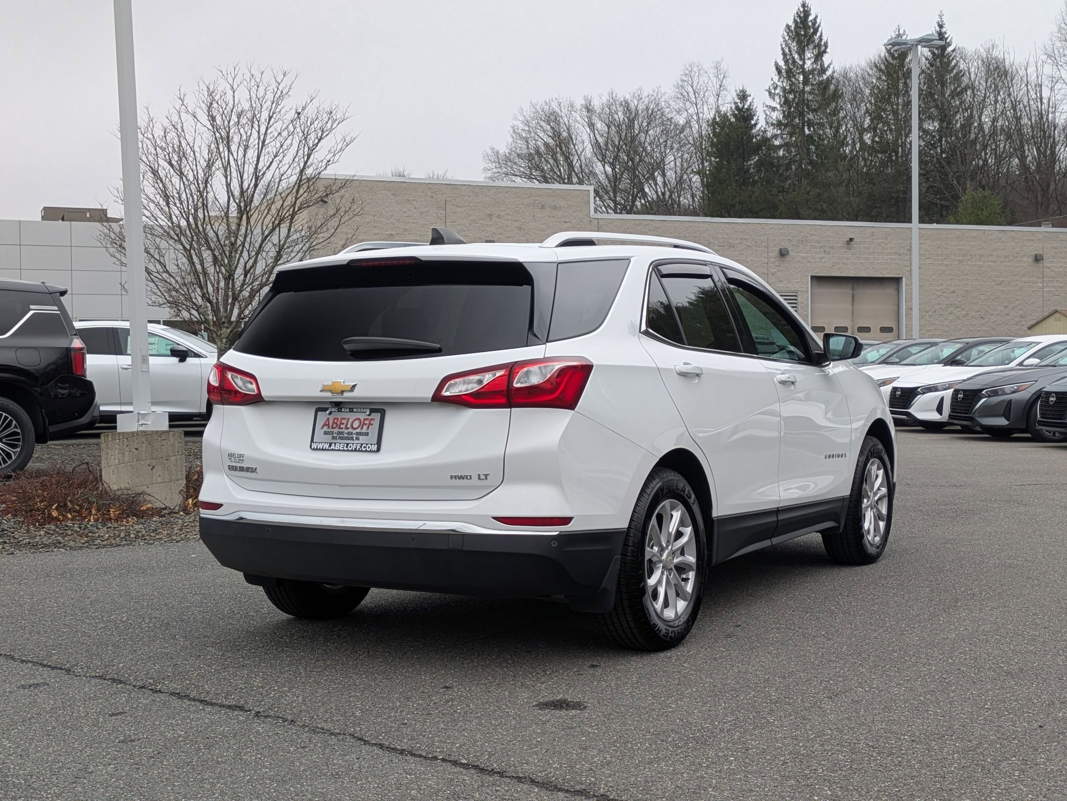 2020 Chevrolet Equinox LT photo 3
