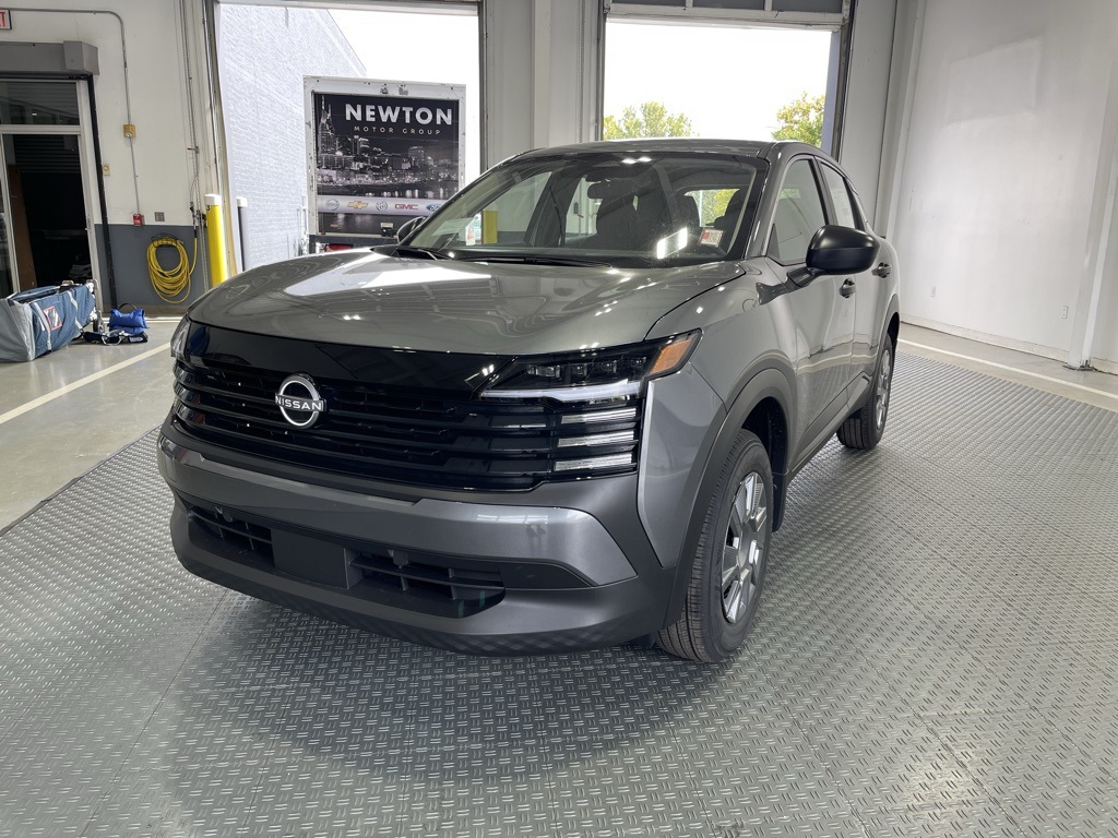 2026 Nissan Kicks S photo 3