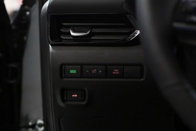 2025 Nissan Sentra SV photo 10