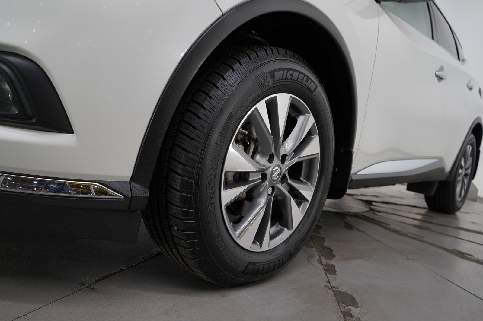 2017 Nissan Murano S photo 24