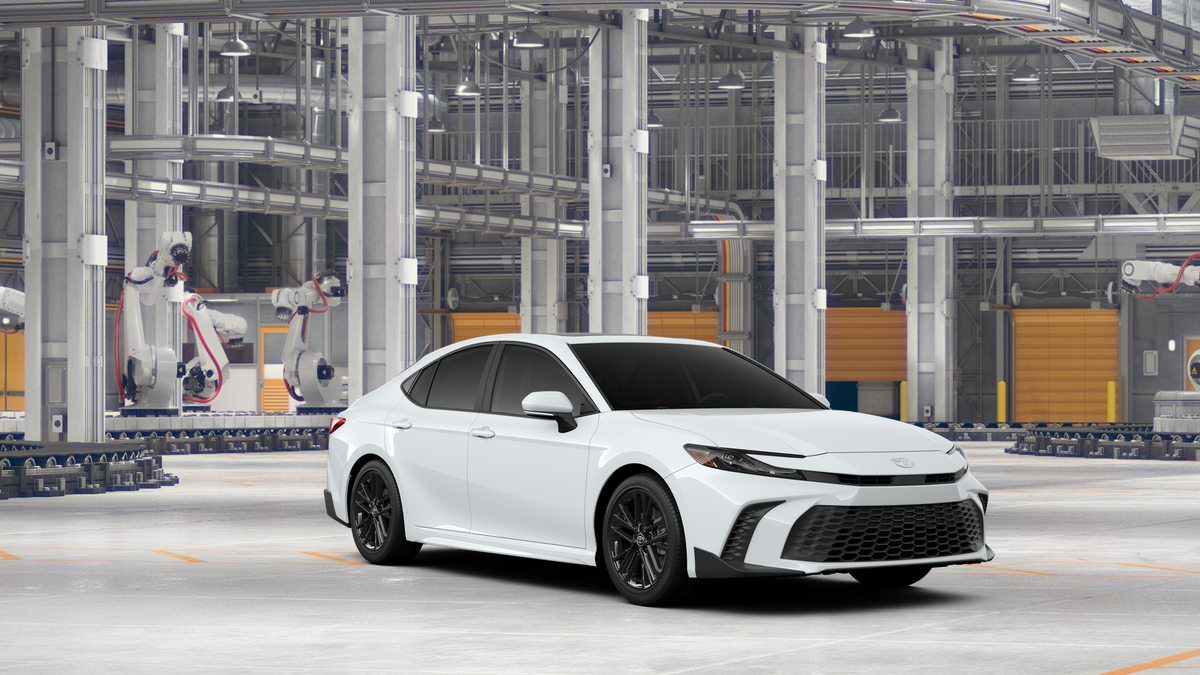 2025 Toyota Camry SE photo 15