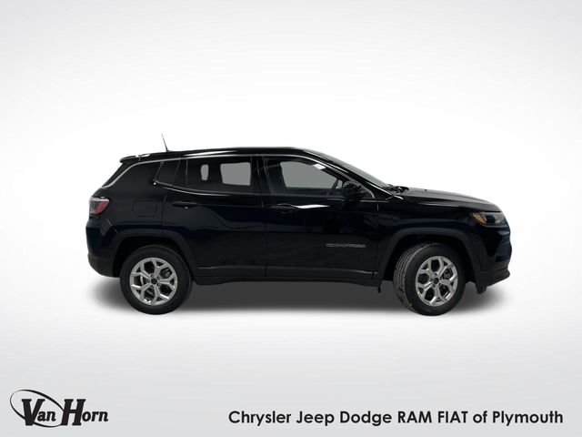 2025 Jeep Compass Sport photo 2
