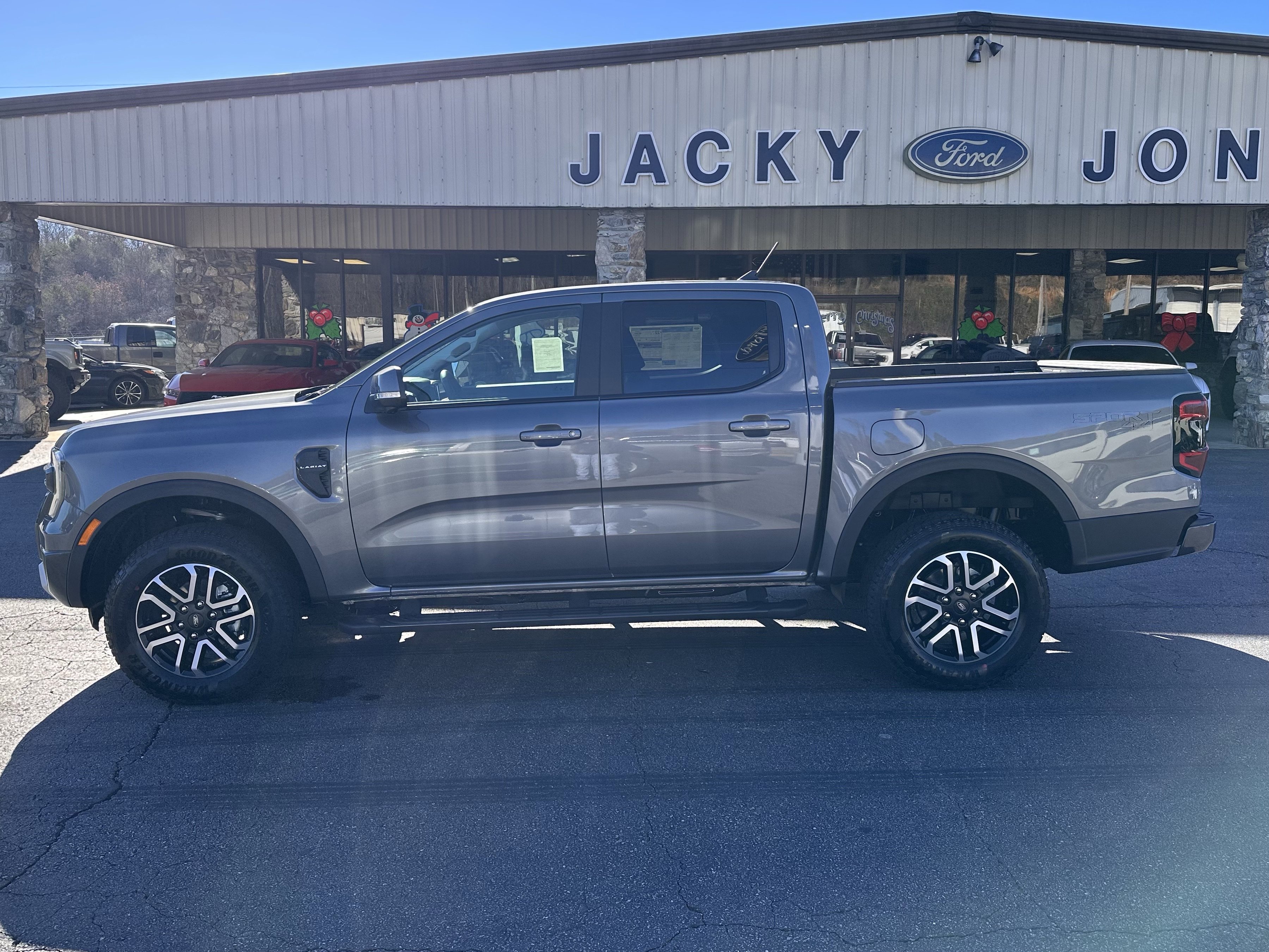 2025 Ford Ranger Lariat's photo