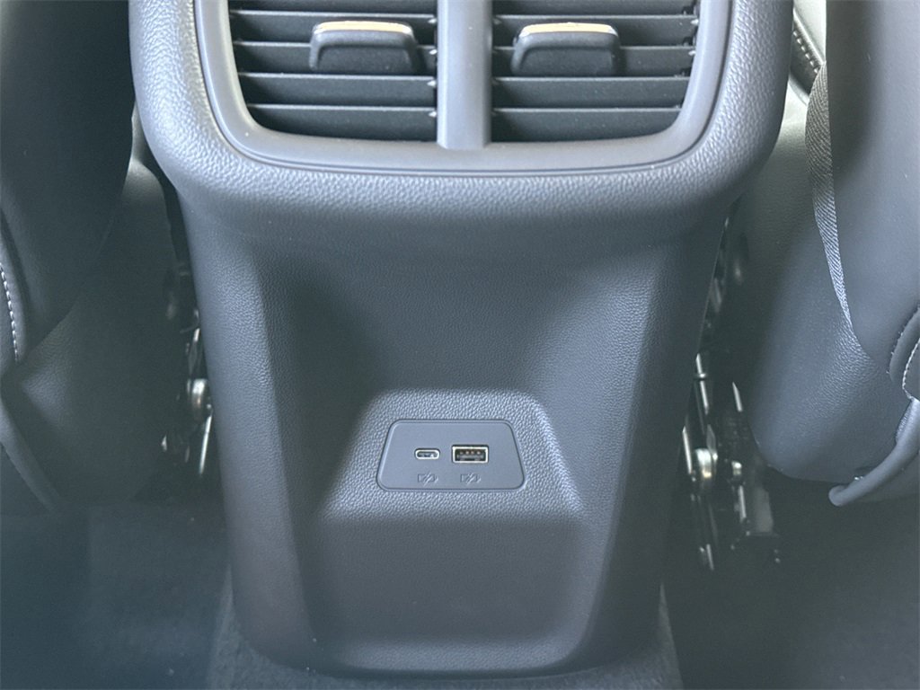 2025 BUICK ENVISION - Image 32