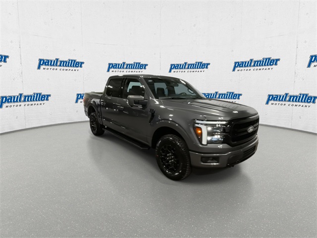 2025 Ford F-150 Lariat photo 2
